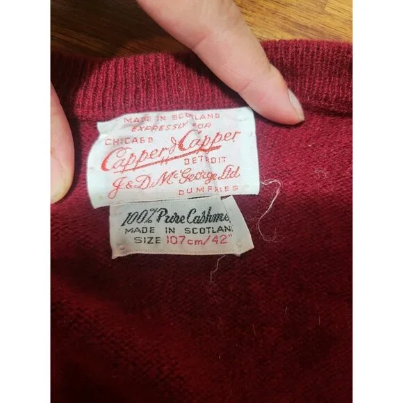 Vtge 60s Capper & Capper Burgandy Scotland 100% Cashmere V Neck Sweater Size 42"